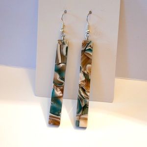 💎Buy 2 Save 10% 💎 Turquoise and cream acetate earrings